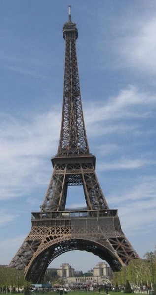 Soubor:Eiffelova-vez-ve-dne.jpg